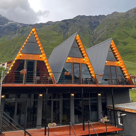 Pyramid Kazbegi Hotel Exterior photo
