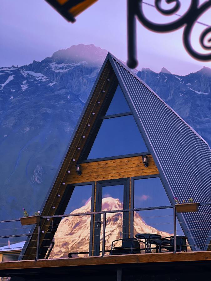 Pyramid Kazbegi Hotel Exterior photo